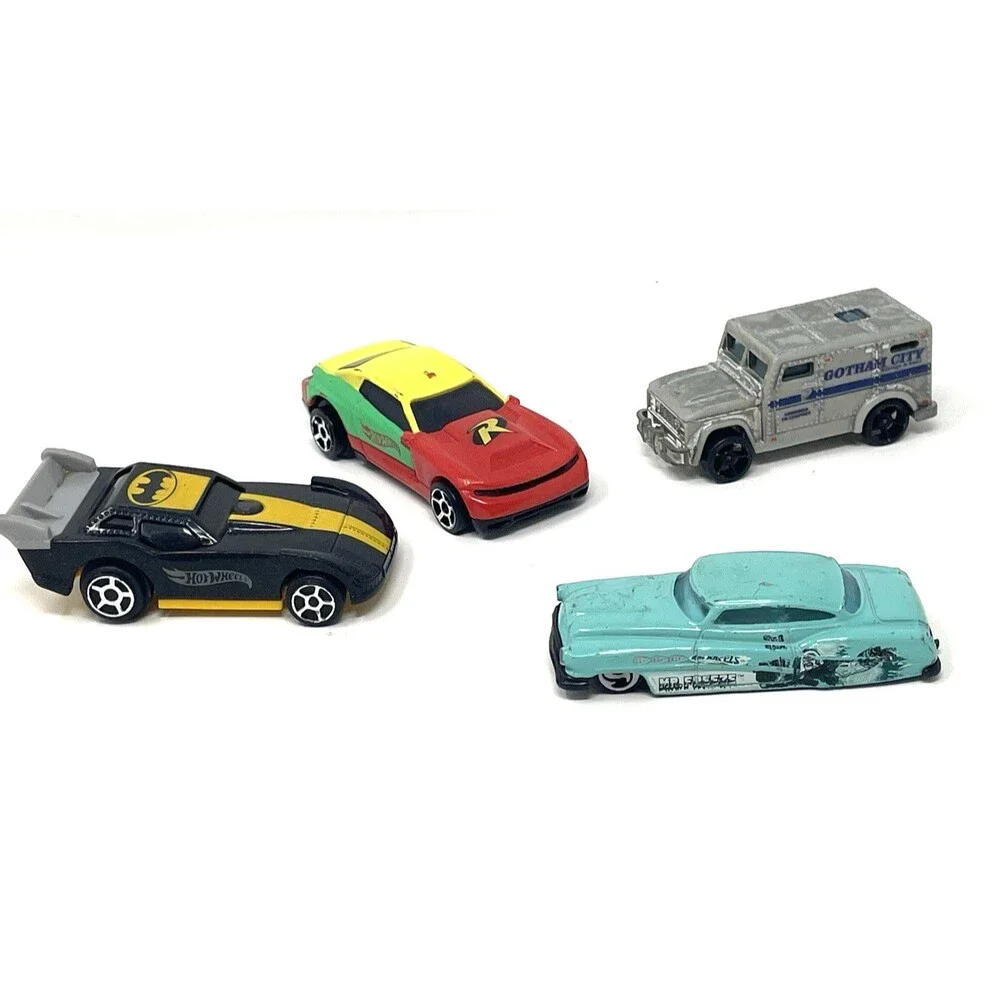 Hot Wheels Batman Diecast Car Lot 4pc DC Comics Batmobile Robin Mr Freeze 1:64‎